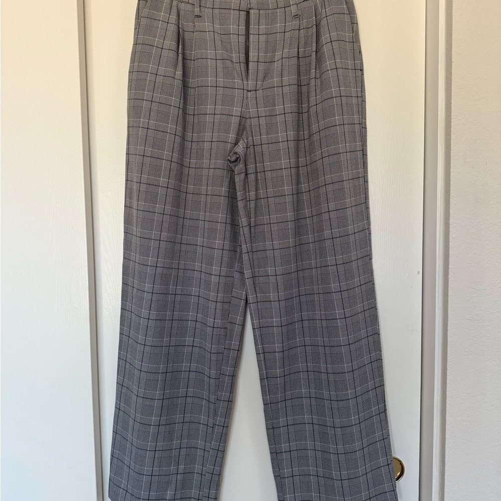 a new day Pleated Trousers